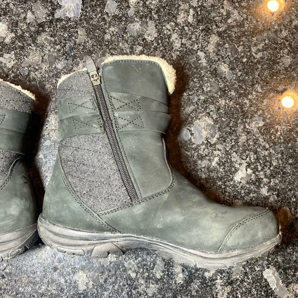 Oboz Madison Waterproof Insulated Winter Boots Womens Sz 7 Black Shearling Lined